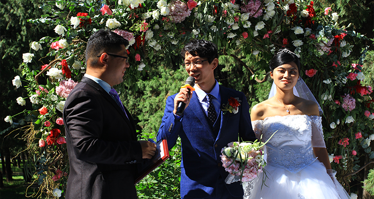 北京定制婚礼：2022年6月5日第四十九届北京“爱情海”婚礼+园林拍照