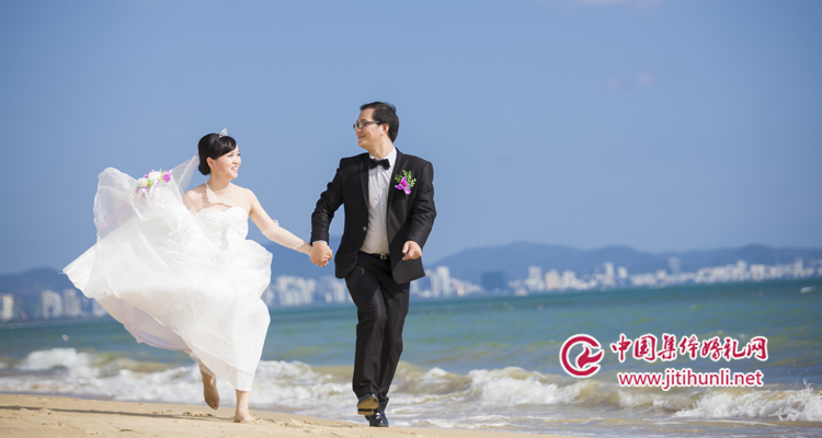 2020年8月29日三亚集体婚礼：第131届“浪漫天涯”草坪集体婚礼